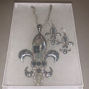 Silver, fleur-de-lis necklace and earring set